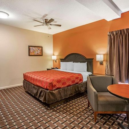 Econo Lodge Inn&Suites Granite City Esterno foto